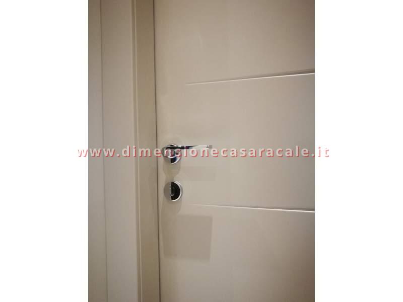 installazione in Lecce e provincia porte interne tamburate marchio Flessya linea Nidio 10 10