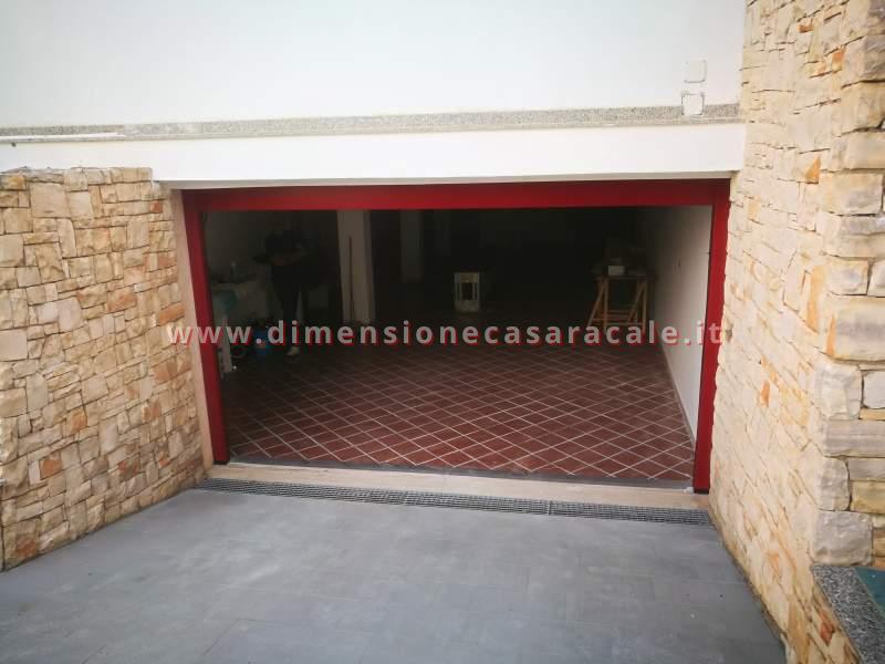 Installazioni in Lecce e provincia Hörmann portoni sezionali da garage in acciaio coibentato 4 4