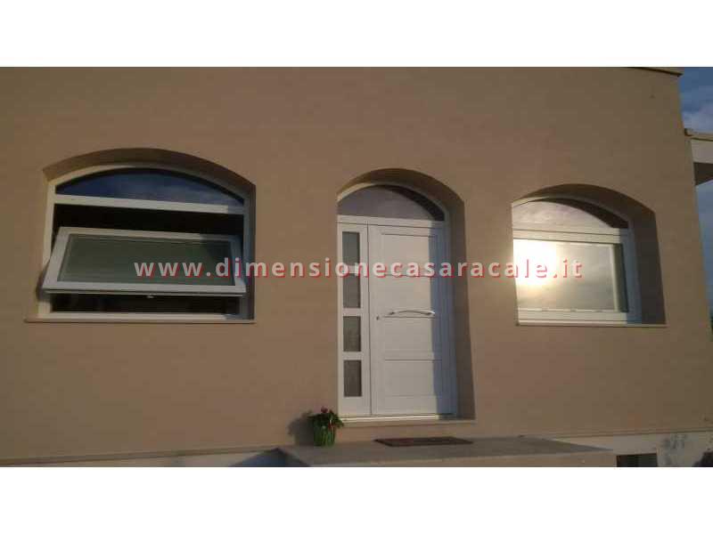 Portoni in PVC da ingresso rehau 11 11