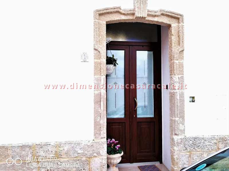Portoni in PVC da ingresso rehau 8 8