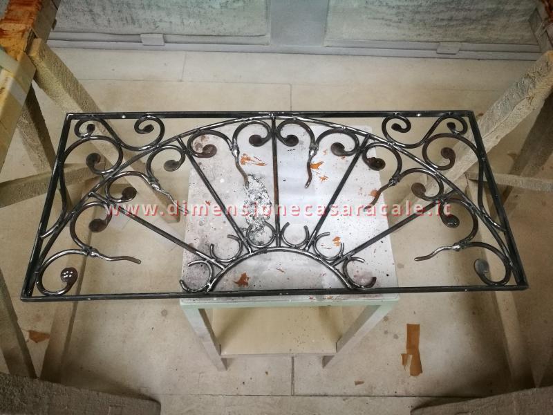 Realizzazione di soluzioni creative in ferro raggiere loghi e ringhiere 11 11