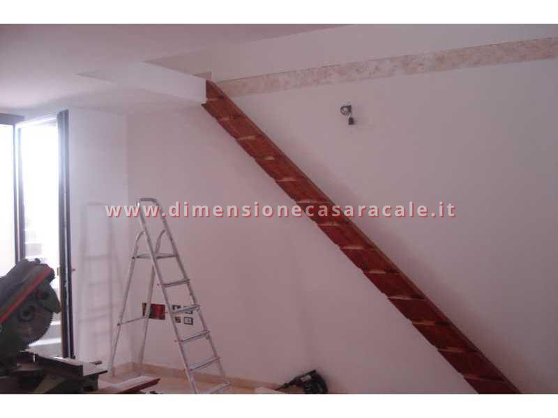 Realizzazione e installazione di scale in legno in abitazioni private 2 2