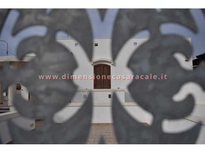 Installazione di sistemi oscuranti in abitazioni private 1